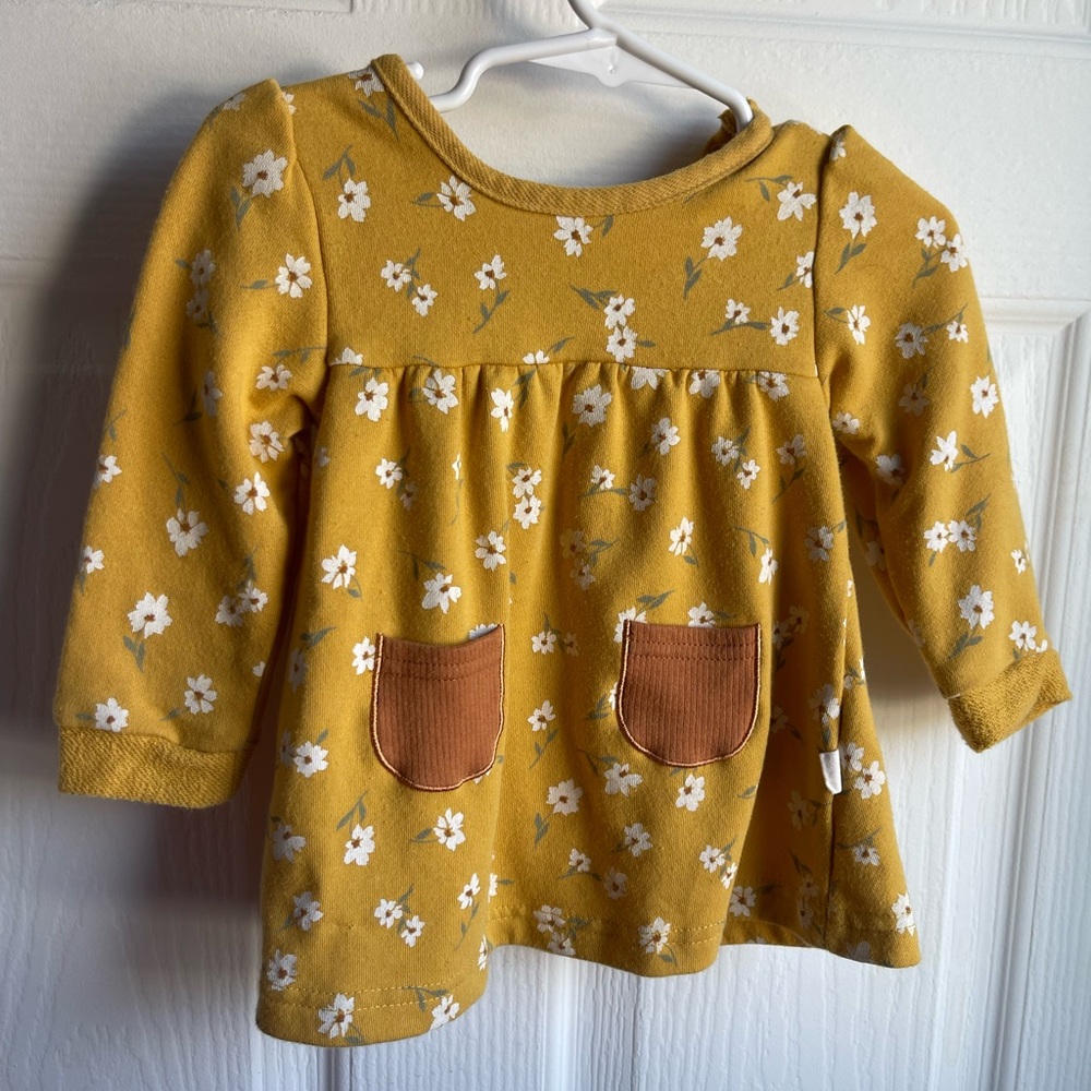 🧚 5 for $25🧚 Kit + Pearl Baby Girl Sweater Dress 6-9m Yellow Long Sleeve Floral